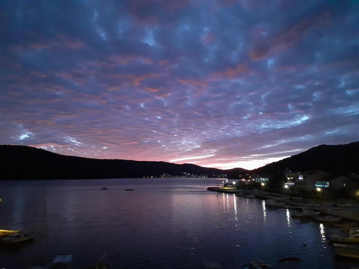 Sea View Apartment Sunrise Poljica & Blue Lagoon Rent A Boat Exterior photo